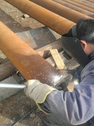 鋼管安上了“四輪”會(huì)怎樣