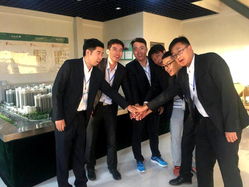 夢(mèng)想，堅(jiān)持，輝煌