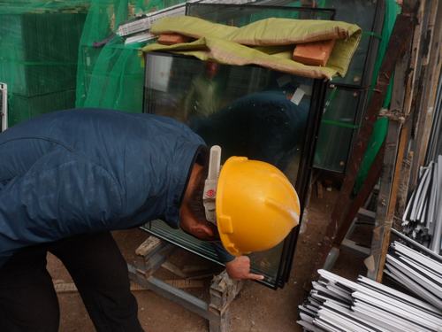 “安全、質(zhì)量、環(huán)?！比荦R下以優(yōu)異的成績(jī)迎接“十九大”的勝利召開(kāi)