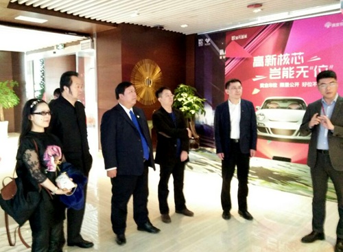 緊盯先進(jìn)  追趕超越