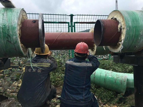 機(jī)電安裝公司雙龍項(xiàng)目部礦區(qū)供暖工程“送溫暖”