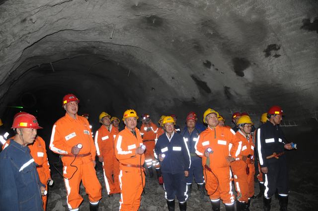 對標(biāo)先進找不足 學(xué)習(xí)標(biāo)桿促提升