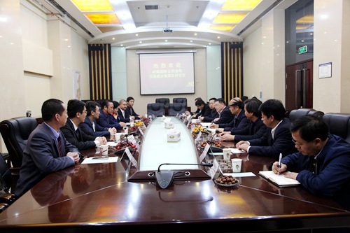 嶺南園林股份有限公司副總裁劉勇一行蒞臨建設(shè)集團(tuán)交流工作