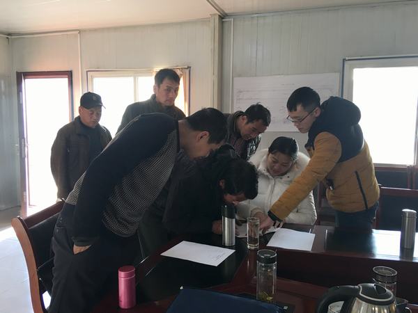 掘進公司多措并舉確保農合工工資發(fā)放