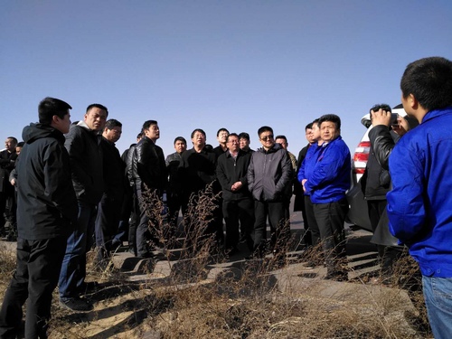 榆林市榆陽區(qū)副區(qū)長王新剛蒞臨路橋分公司靖神鐵路項目檢查指導(dǎo)