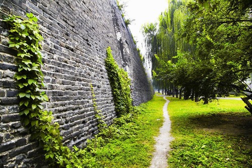 四月，古城的春天