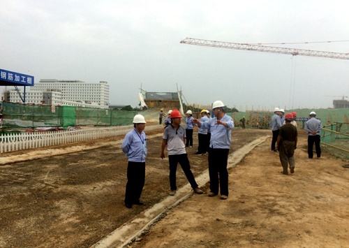 大秦置業(yè)公司積極迎接清源小區(qū)項(xiàng)目準(zhǔn)業(yè)主參觀(guān)考察