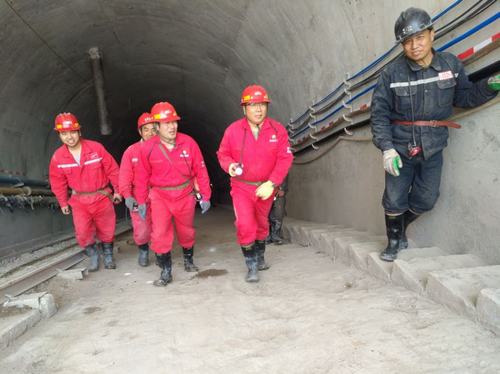 礦建二公司冶平項(xiàng)目部安全攻堅(jiān)在行動(dòng)