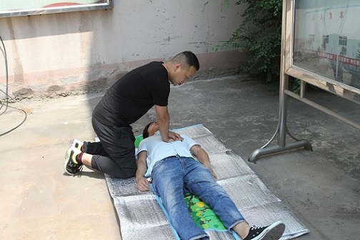 陜煤建設(shè)設(shè)計研究院觸電應(yīng)急演練重實效