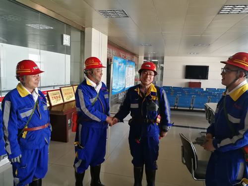 陜煤建設(shè)掘進(jìn)公司：力邀檸條塔礦領(lǐng)導(dǎo)對北翼項(xiàng)目部在建工程進(jìn)行指導(dǎo)