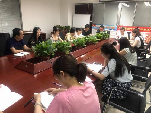 陜煤建設(shè)中煤公司層層傳達(dá)建設(shè)集團(tuán)二季度追趕超越考核點(diǎn)評(píng)會(huì)暨上半年經(jīng)濟(jì)運(yùn)行分析會(huì)精神