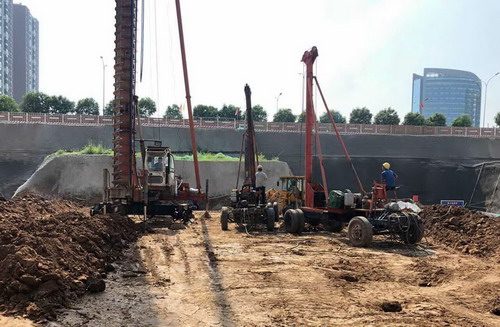 陜煤建設(shè)銅川公司打響藍山水岸項目工程建設(shè)攻堅戰(zhàn)