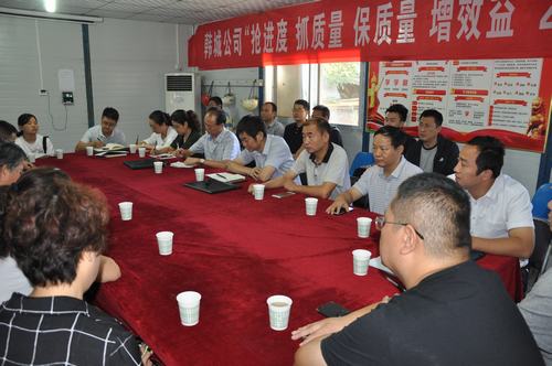 陜煤建設(shè)韓城分公司臨涺小區(qū)住宅樓及場區(qū)配套工程順利通過竣工驗收