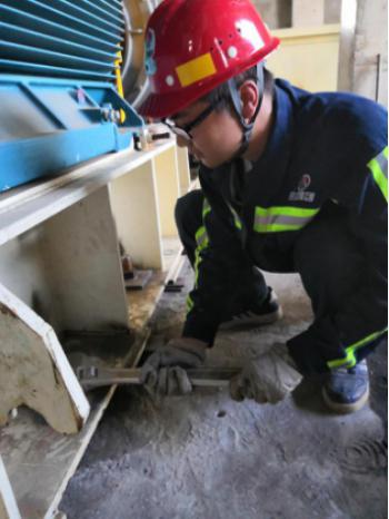 中秋佳節(jié)，我們在工地