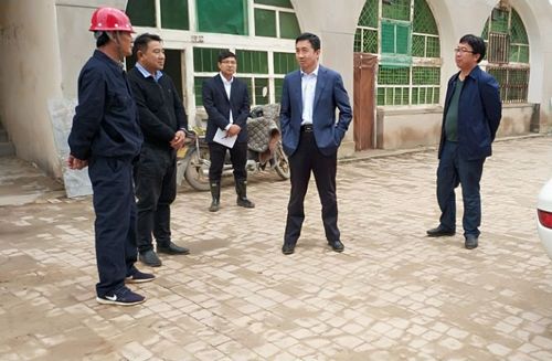 陜煤集團(tuán)總經(jīng)理助理、榆林合力集團(tuán)董事長(zhǎng)范京道一行蒞臨陜煤建設(shè)天工公司承建的清澗北國(guó)棗業(yè)紅棗深加工項(xiàng)目視察指導(dǎo)工作