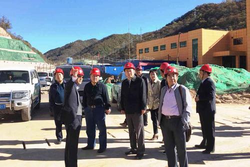 寧興剛、王寧一行深入冶坪項目調(diào)研指導(dǎo)工作