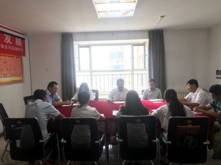 陜煤建設(shè)地基分公司傳達(dá)學(xué)習(xí)陜煤建設(shè)集團三季度追趕超越點評會和市場開發(fā)會會議精神