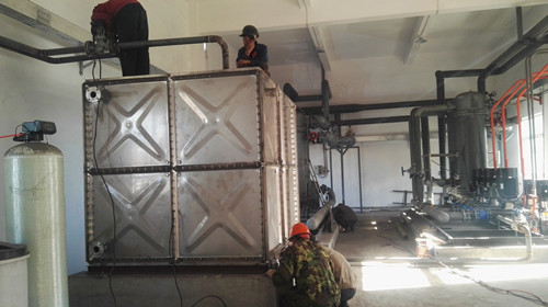 陜煤建設(shè)天工公司安裝一部大佛寺礦主副井工業(yè)場地?zé)崃芫W(wǎng)工程進(jìn)入沖刺階段