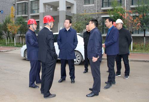 銅川市副市長高毅蒞臨銅煤1#、2#小區(qū)現(xiàn)場調(diào)研檢查供暖準(zhǔn)備工作