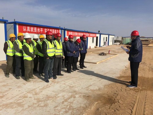 陜煤建設(shè)銅煤公司項目部開展“黨員身邊無事故”活動助力百日安全