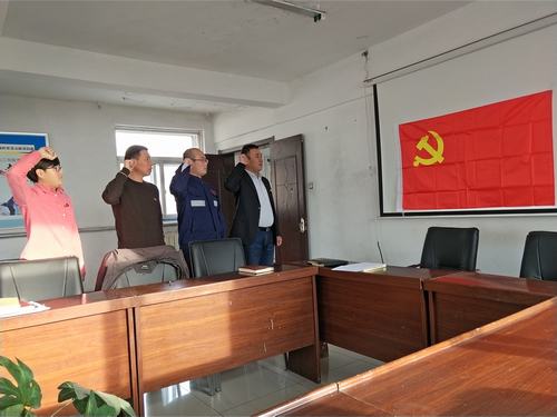 陜煤建設(shè)集團(tuán)洗選煤運(yùn)營公司檸條塔運(yùn)營項(xiàng)目部黨支部開展“憶初心、明職責(zé)、當(dāng)先鋒”主題黨日活動