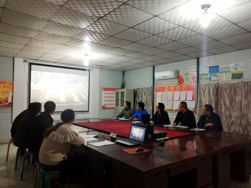 陜煤建設澄合分公司第十二項目部開展“全國交通安全日”宣傳教育活動