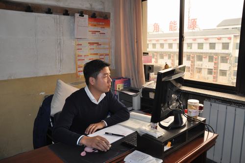 陜煤建設(shè)韓城分公司熱議《中國共產(chǎn)黨支部工作條例（試行）》