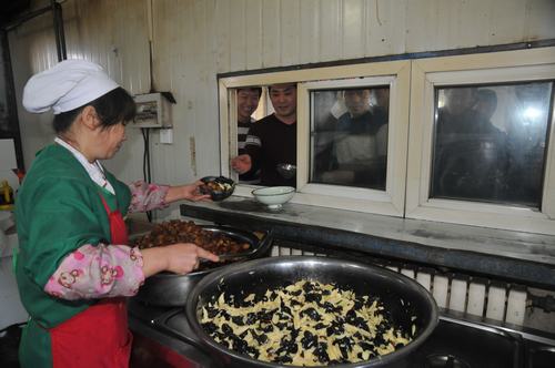 陜煤建設掘進公司:建“鐵軍”不忘職工冷暖