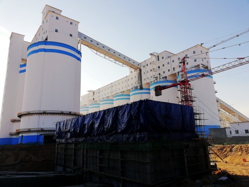 陜煤建設(shè)澄合分公司承建的小保當選煤廠5A、5B轉(zhuǎn)載點工程順利封頂