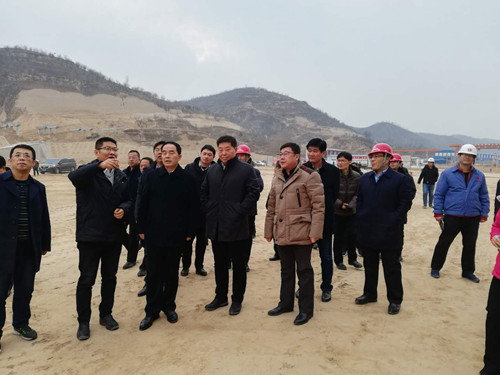 陜西省國(guó)資委、陜煤集團(tuán)領(lǐng)導(dǎo)蒞臨天工公司項(xiàng)目檢查工作