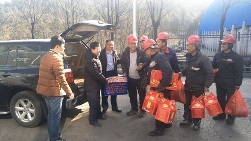 堅守崗位，我們一直在......