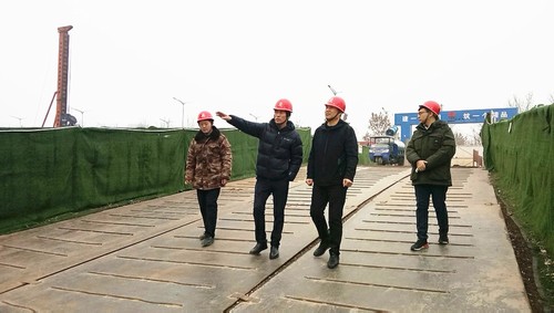 劉合理蒞臨銅煤公司承建的藍山水岸（南區(qū)）工地檢查指導工作