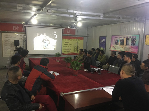 陜煤建設(shè)機(jī)電安裝公司曹家灘項(xiàng)目部“學(xué)案例，除隱患”促安全