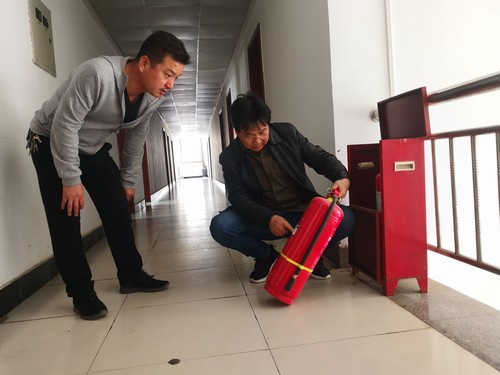 陜煤建設(shè)銅煤公司開展消防安全大檢查專項(xiàng)行動為百日會戰(zhàn)護(hù)航