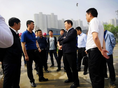 渭南市副市長郭柱國一行蒞臨禮悅閣精品住宅小區(qū)項目檢查指導工作