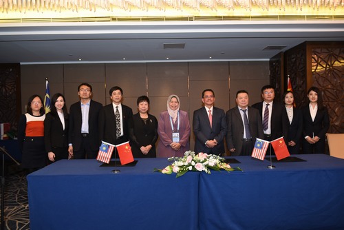 陜煤建設(shè)與馬來西亞SPNB公司、中國(guó)虹橋國(guó)際投資公司簽署合作備忘錄