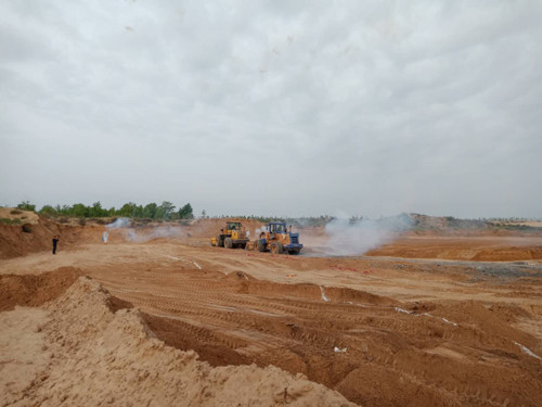 陜煤建設(shè)天工公司土建十七部小保當?shù)V井管理及技術(shù)人員公寓樓工程破土動工