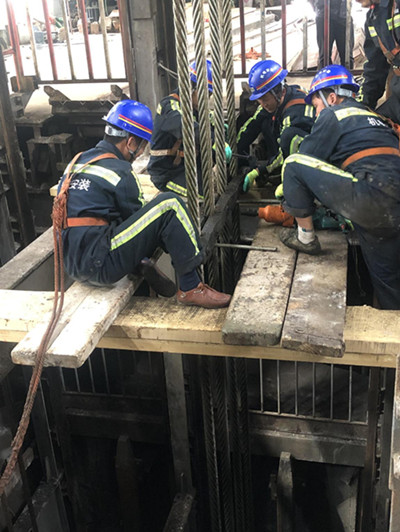 陜煤建設(shè)機電安裝公司改進立井鋼絲繩更換方法創(chuàng)效益