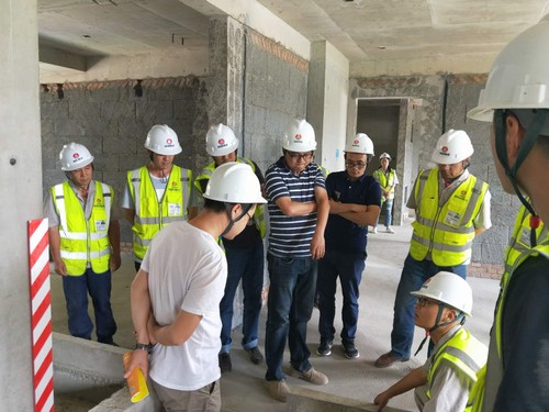 碧桂園陜西區(qū)域公司蒞臨陜煤建設(shè)銅煤公司承建的西安藍(lán)山水岸項(xiàng)目考察指導(dǎo)