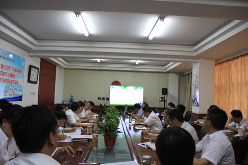 節(jié)能低碳，我們?cè)谛袆?dòng)！