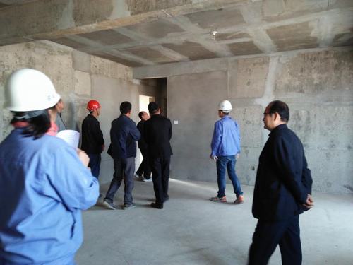 陜煤建設(shè)銅煤公司承建的銅煤二號白樺林小區(qū)1#、3#樓工程順利竣工驗收