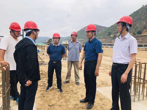 轉(zhuǎn)變作風求實效，現(xiàn)場督戰(zhàn)解難題