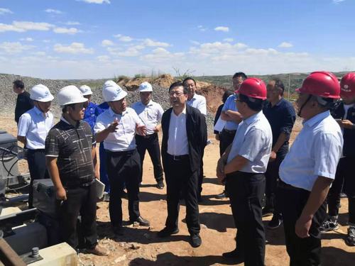 陜西省榆林市政協(xié)副主席蘇世強(qiáng)一行深入陜煤建設(shè)銅煤公司靖神鐵路項目調(diào)研指導(dǎo)工作