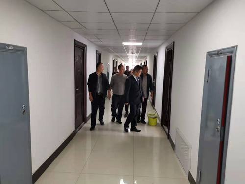 鐵流集團董事長趙國智一行深入陜煤建設(shè)靖神鐵路項目指導(dǎo)慰問