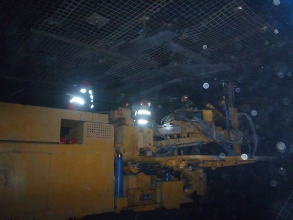 陜煤建設(shè)掘進公司：多措并舉攻克“一機雙巷”工藝難關(guān)