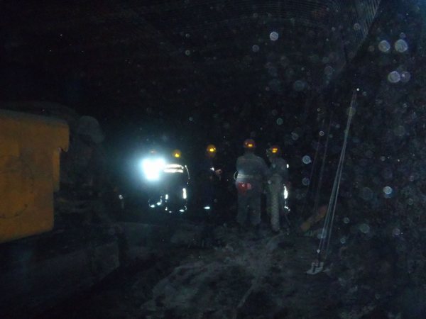 陜煤建設(shè)掘進公司：檸條塔項目部順利完成1-2煤貫通任務