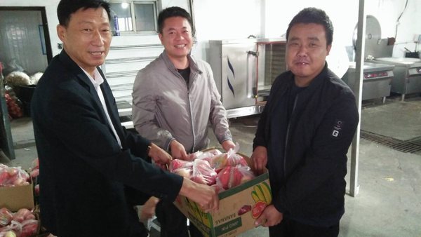 陜煤建設(shè)掘進(jìn)公司：立冬果香溢安全 映出鐵軍溫情線