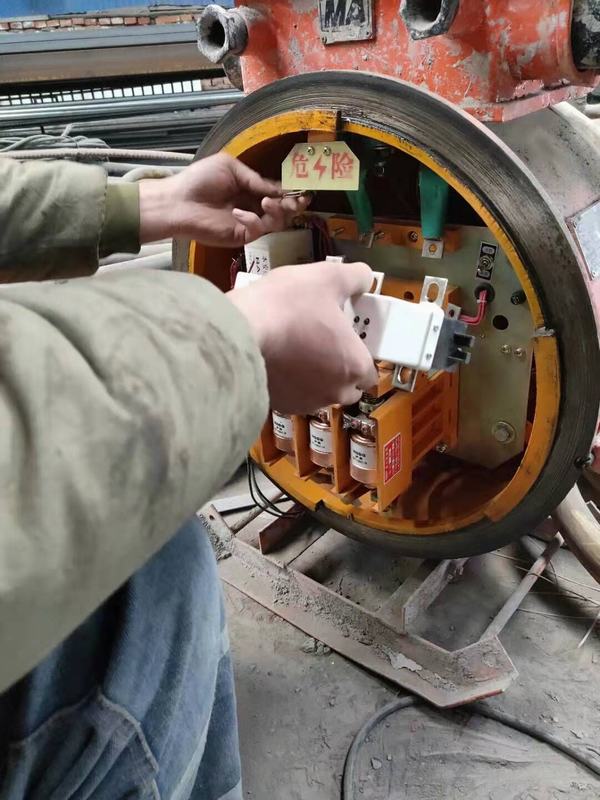 陜煤建設(shè)礦建二公司落后設(shè)備退出歷史舞臺(tái)