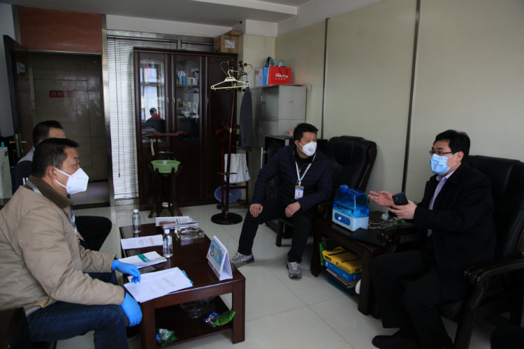 西安市經(jīng)開(kāi)區(qū)蒞臨陜煤建設(shè)開(kāi)展疫情防控復(fù)工復(fù)產(chǎn)驗(yàn)收工作