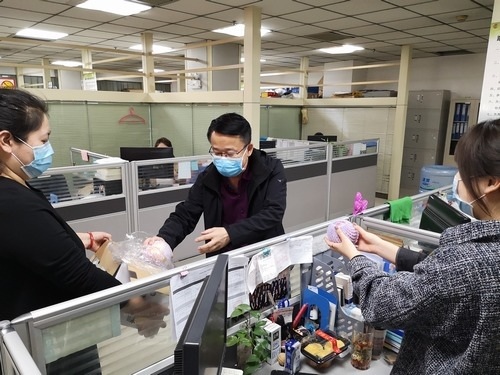 “蘋蘋”安安，陜煤建設(shè)路橋分公司戰(zhàn)“疫”有溫度